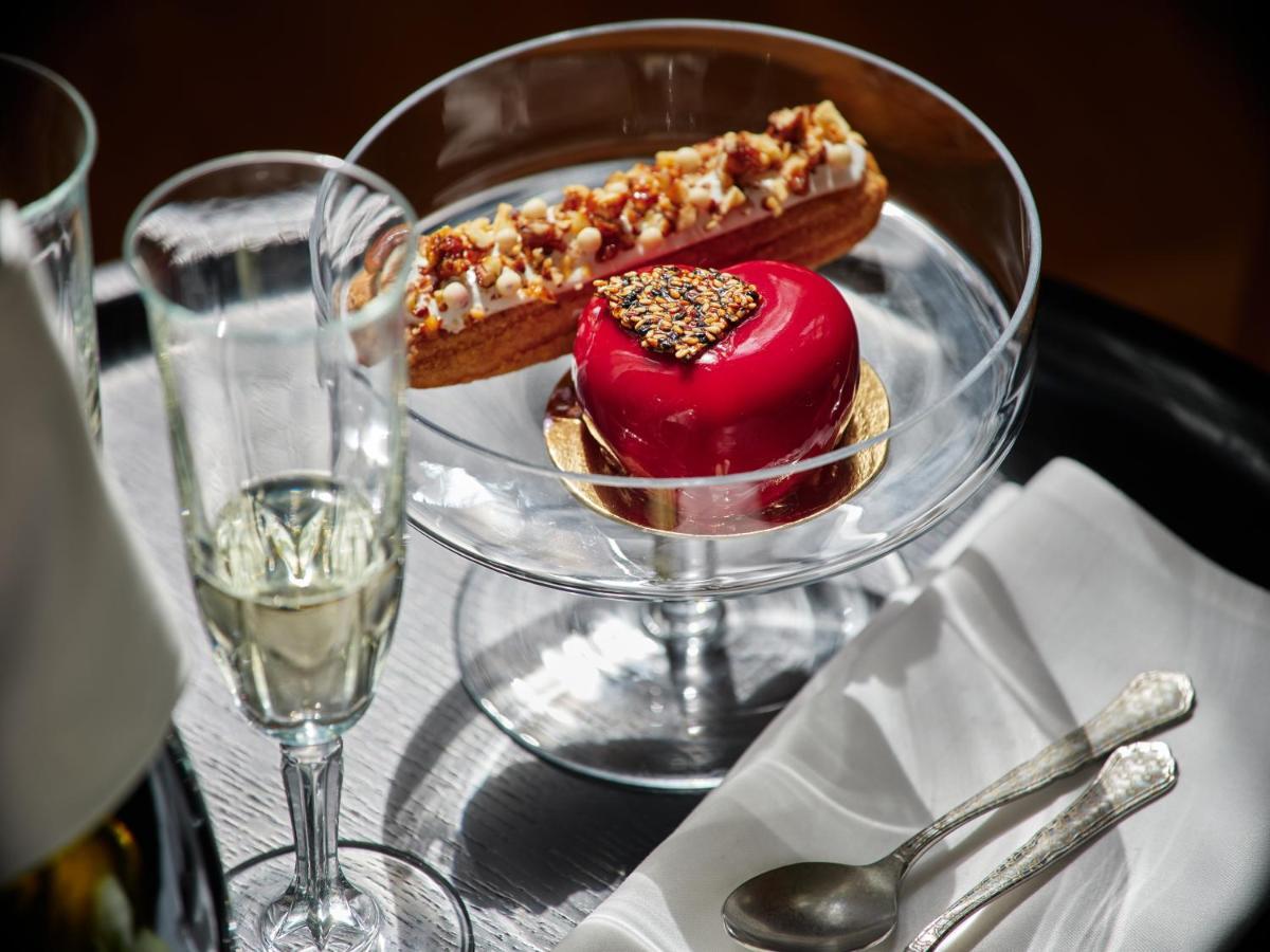 Hotel Altus Palace - Destigo Hotels Wrocław Exteriör bild A dessert