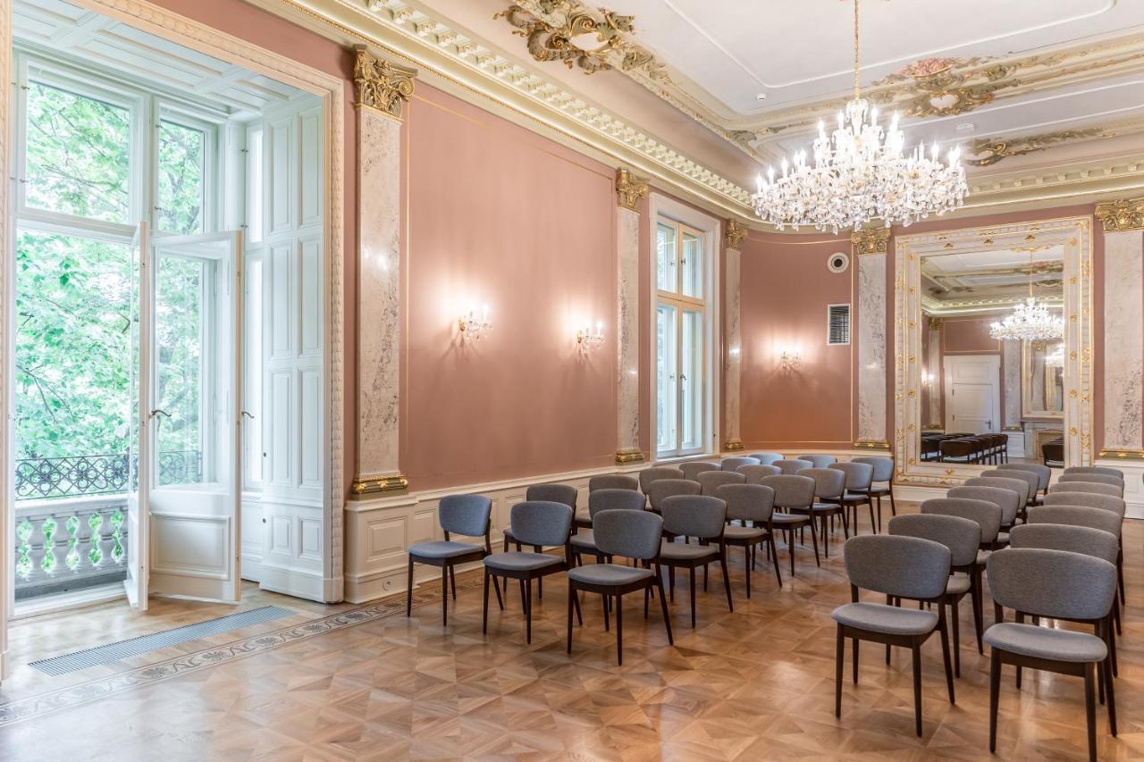Hotel Altus Palace - Destigo Hotels Wrocław Exteriör bild The interior of the German Historical Institute London